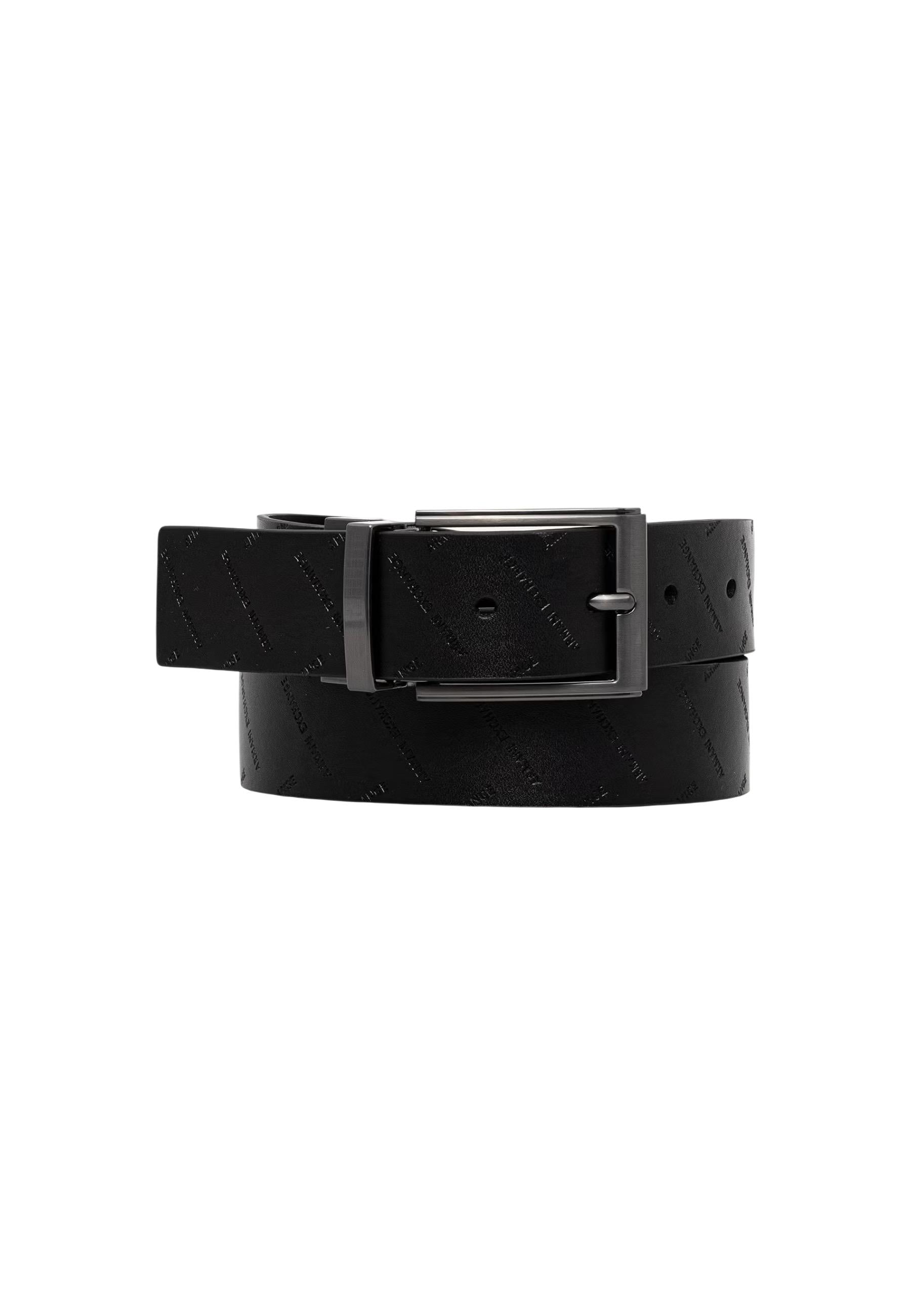 Ceinture : La Largeur et la Boucle Décident du Pantalon Qu'Elle Accepte