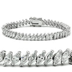 Détail d'un bracelet tennis en laiton rhodié, serti de zircones marquise, Maison Mercier.