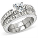 Profil de la parure de bagues, illustrant l'harmonie entre l'alliance pavée et la bague solitaire en laiton rhodié.