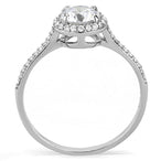 Profil élégant d'une bague solitaire halo en acier chirurgical TK316, révélant le sertissage des zircones et la finesse de l'anneau, Maison Mercier.