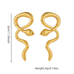 Paire de boucles d'oreilles puces avec perle blanche et monture rectangulaire en acier inoxydable doré, Maison Mercier.