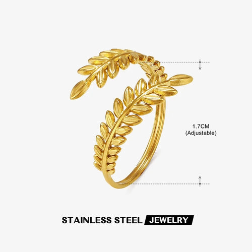 Bague dorée à motif de feuilles délicatement ouvragées, symbole de nature et de raffinement, Maison Mercier.