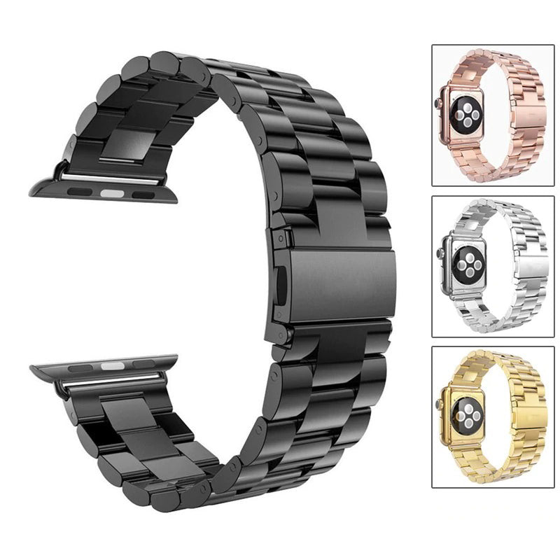 Détail d'un bracelet de montre à maillons classiques en acier inoxydable brossé argenté, fixé sur une montre connectée, posé sur un fond en cuir grainé, Maison Mercier.