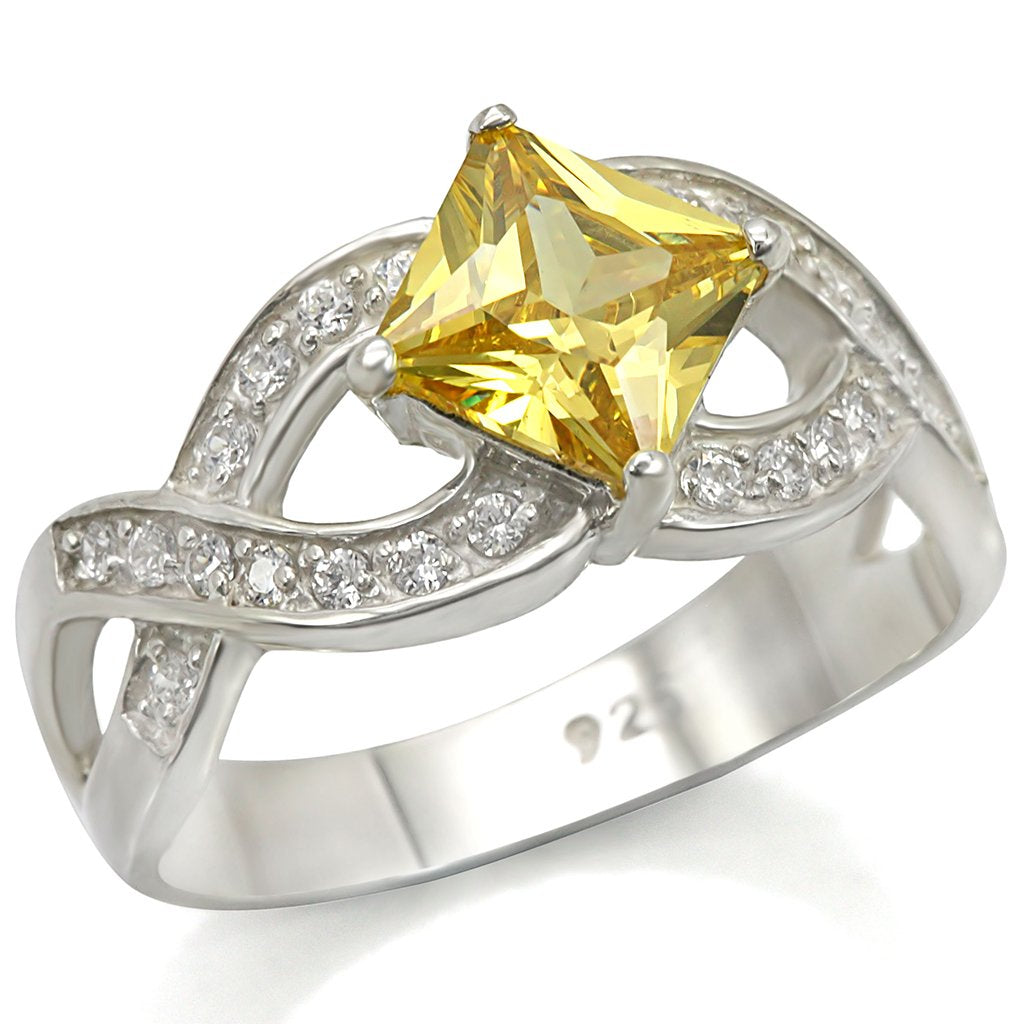 Détail d'une bague Entrelacs en Argent Sterling 925 avec zirconium jaune taille princesse, Maison Mercier.