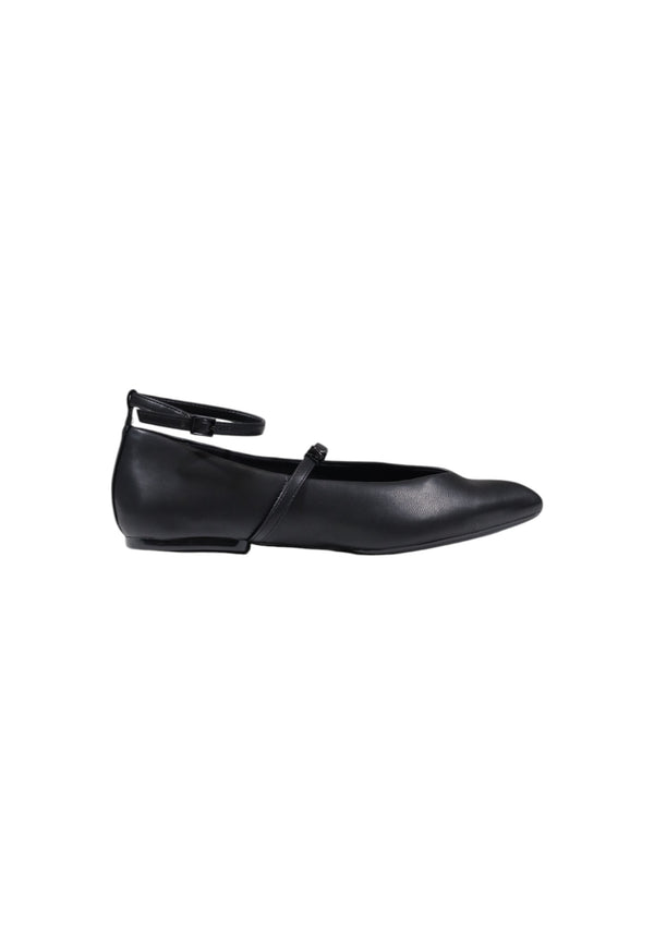 Chaussures basses Armani Exchange couleur noir