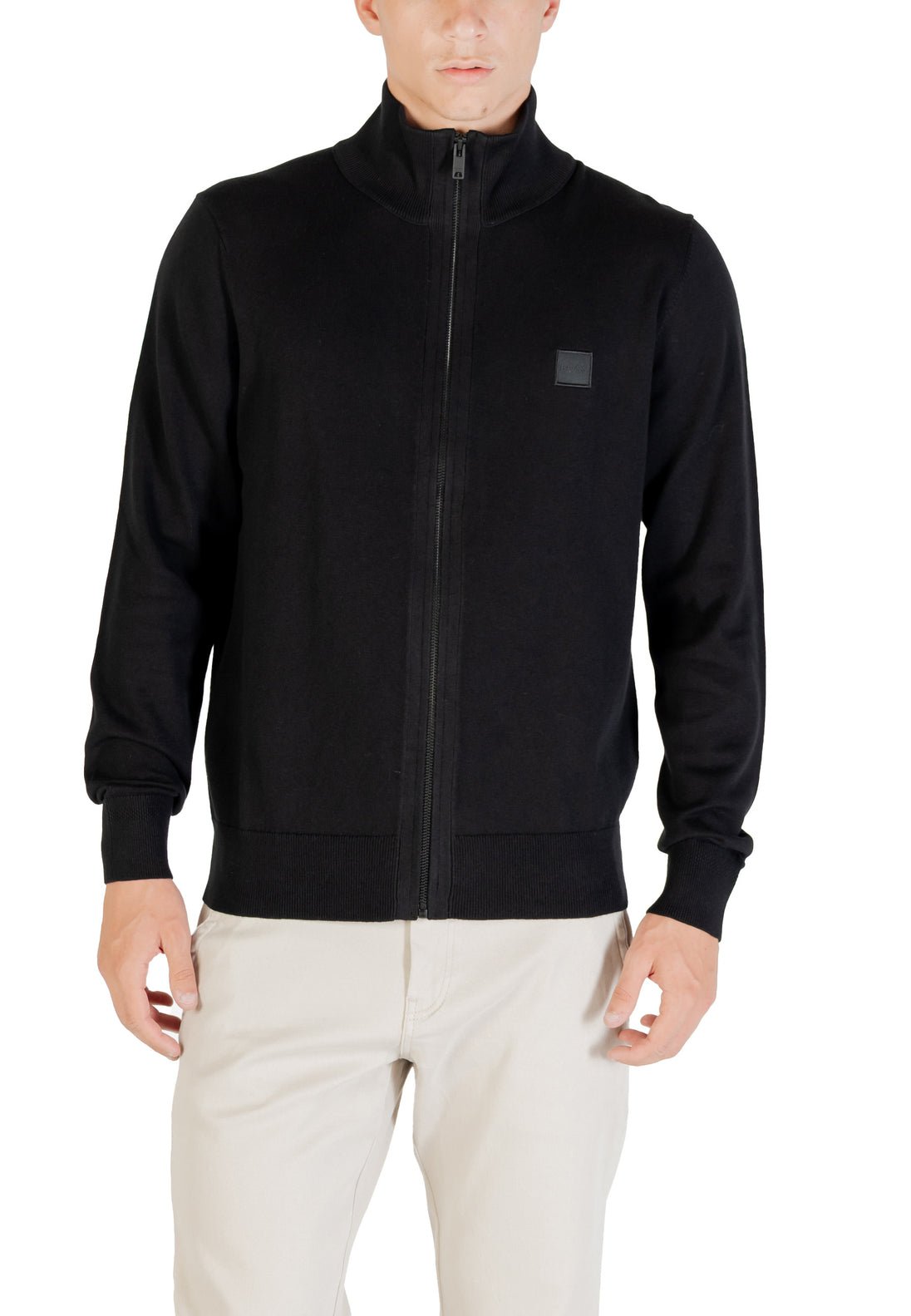 Pull Boss couleur noir