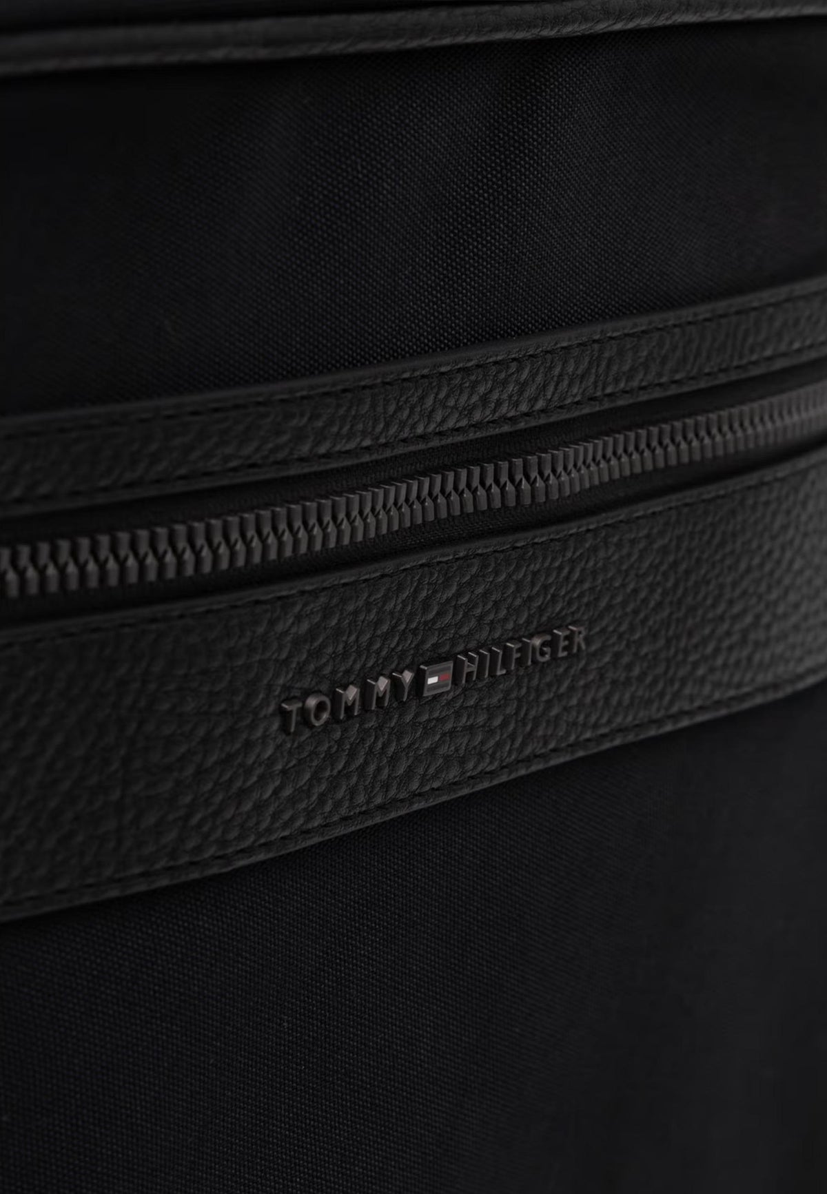 Sac Tommy Hilfiger couleur noir — vue 4