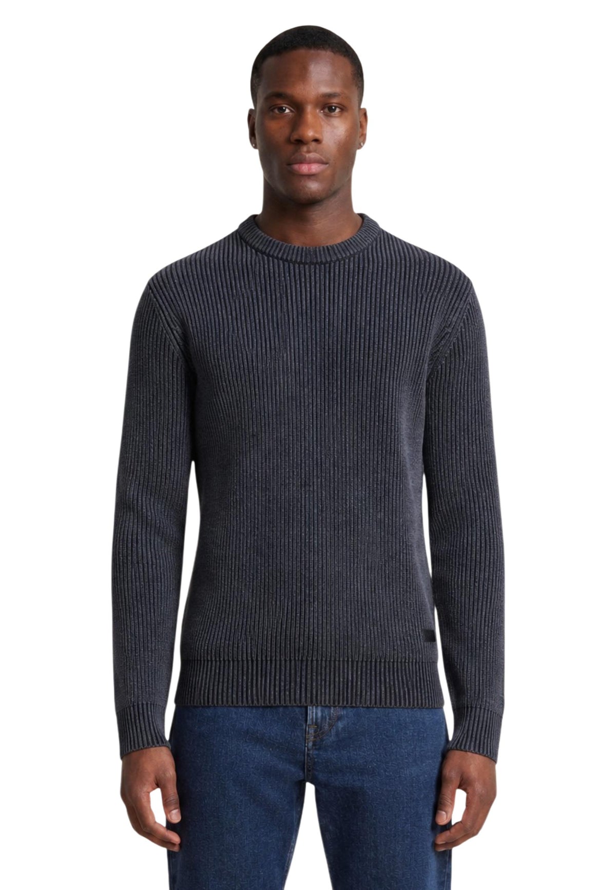 Pull Guess couleur noir