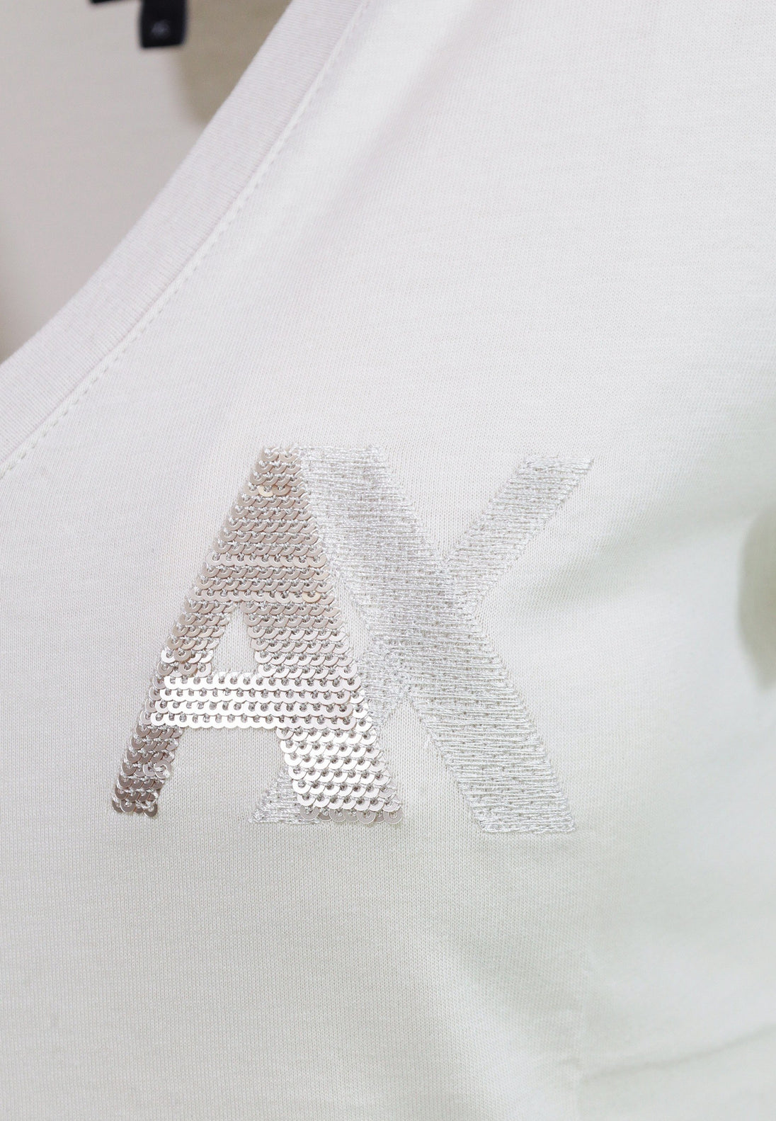 T-shirt Armani Exchange couleur beige — vue 5
