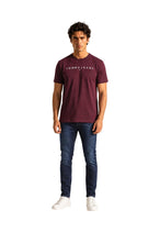 T-shirt Tommy Hilfiger Jeans couleur bordeaux — vue 3