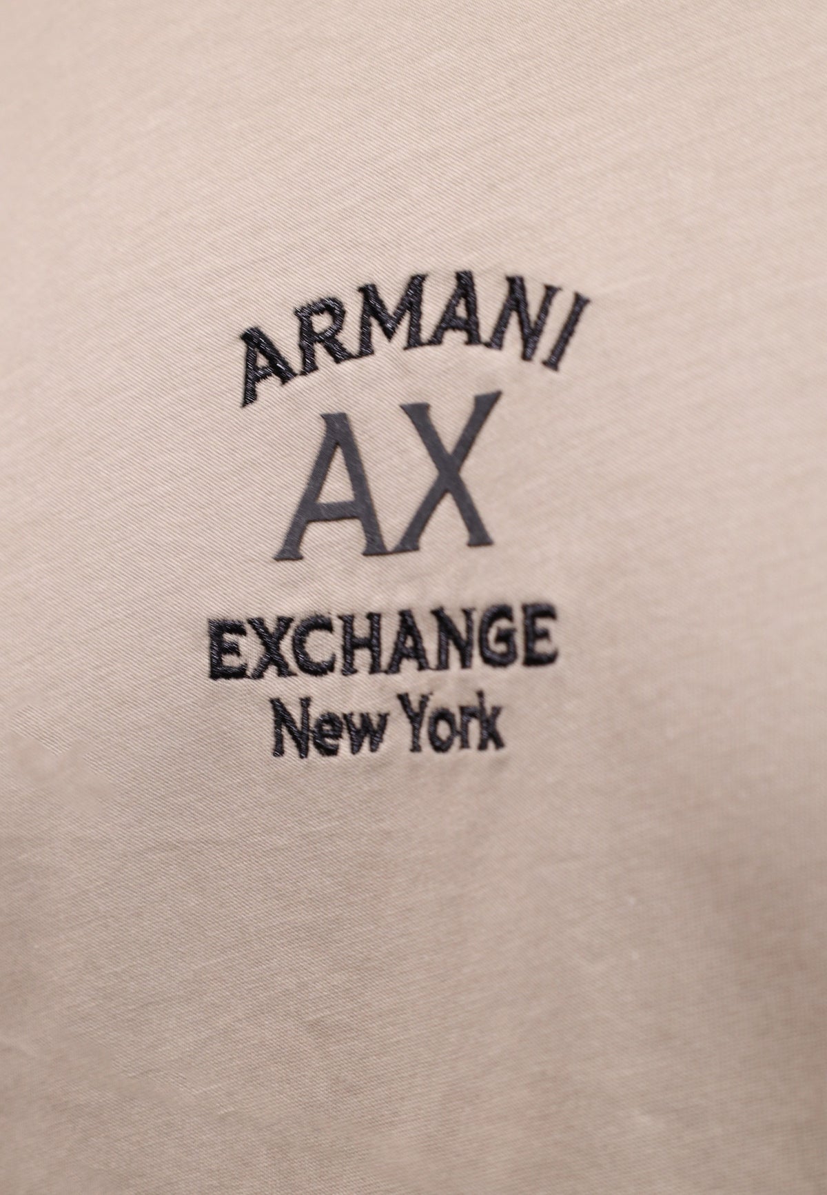 T-shirt Armani Exchange couleur beige — vue 5