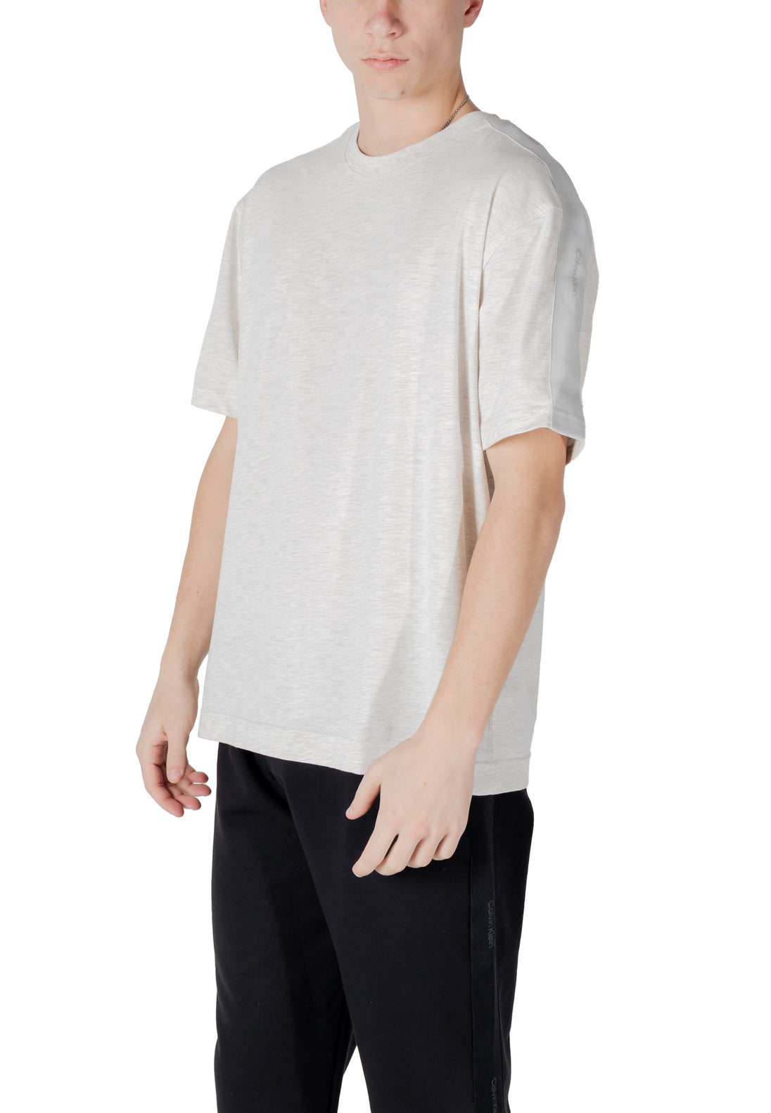 T-shirt Calvin Klein Sport couleur gris — vue 4