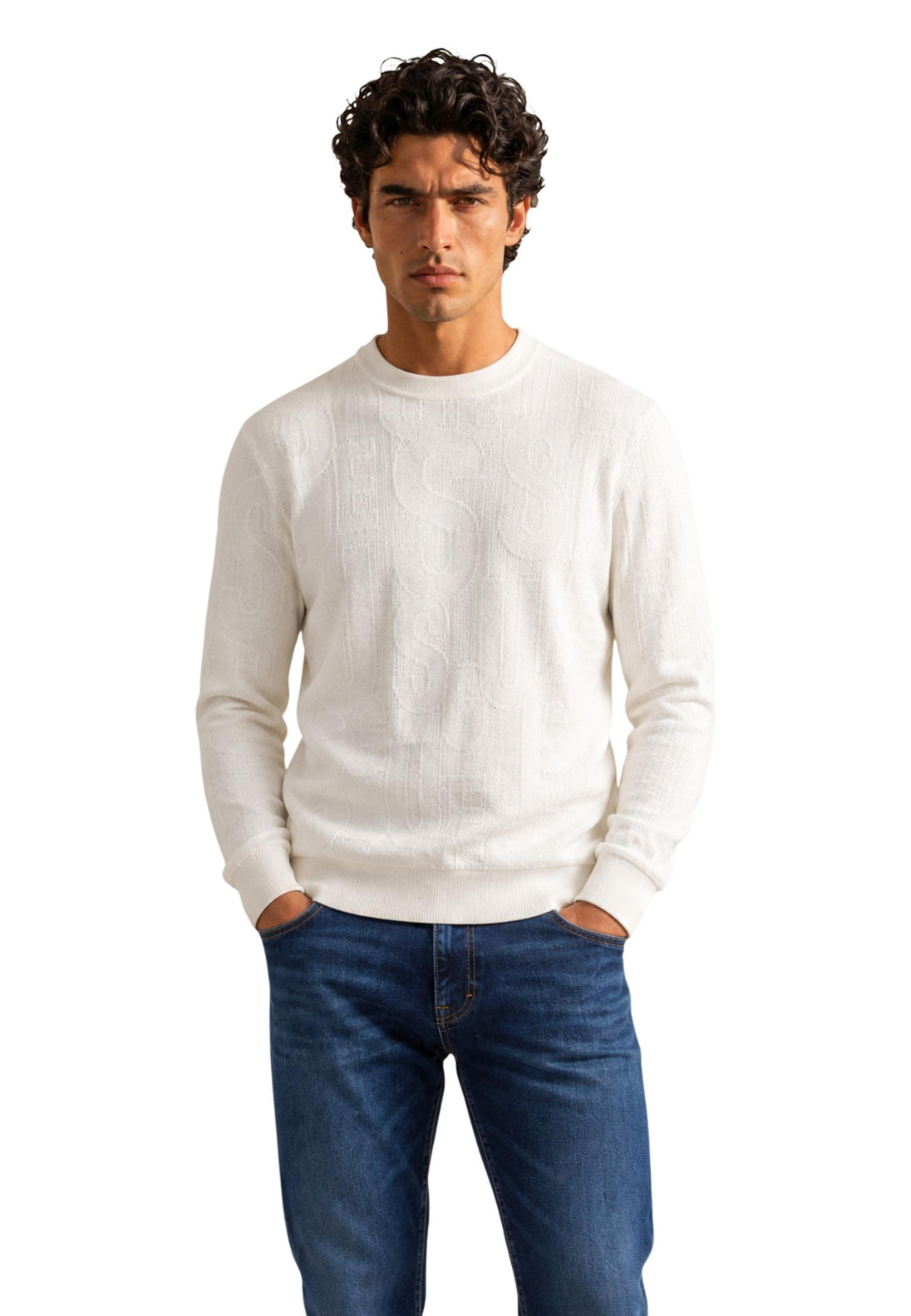 Pull Guess couleur blanc