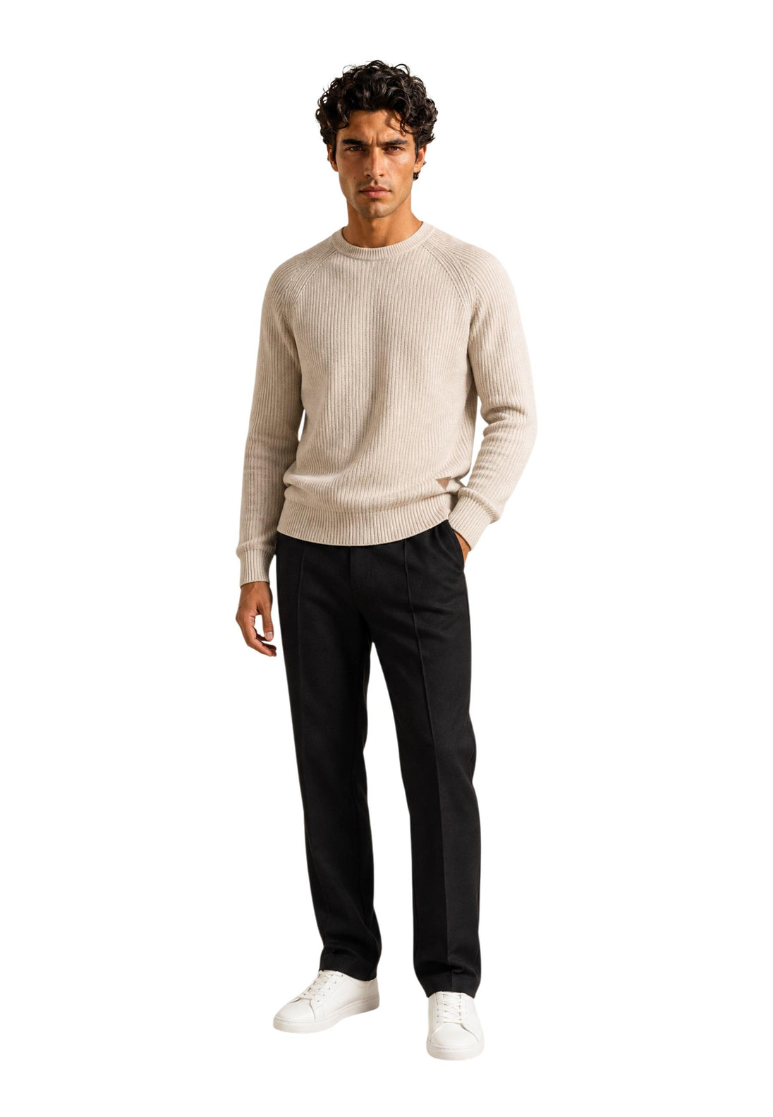 Pull Guess couleur beige — vue 2