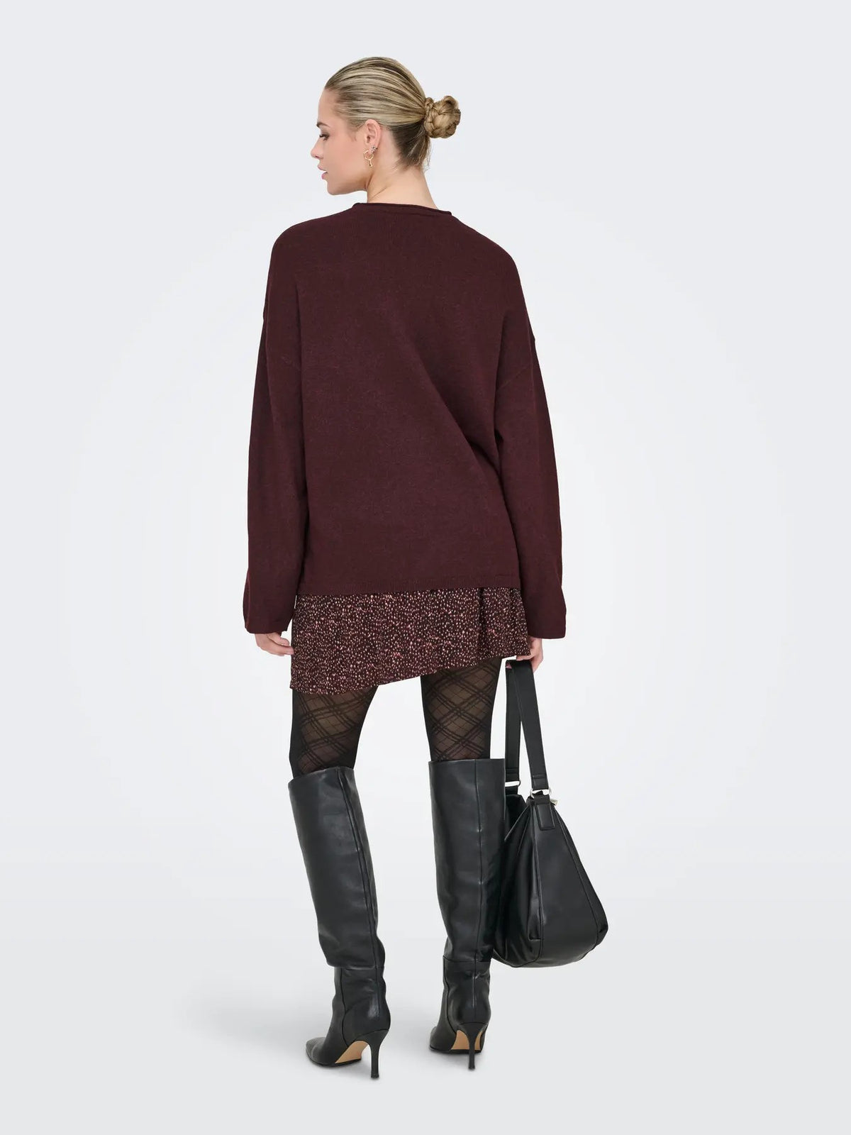 Pull Only couleur bordeaux — vue 3