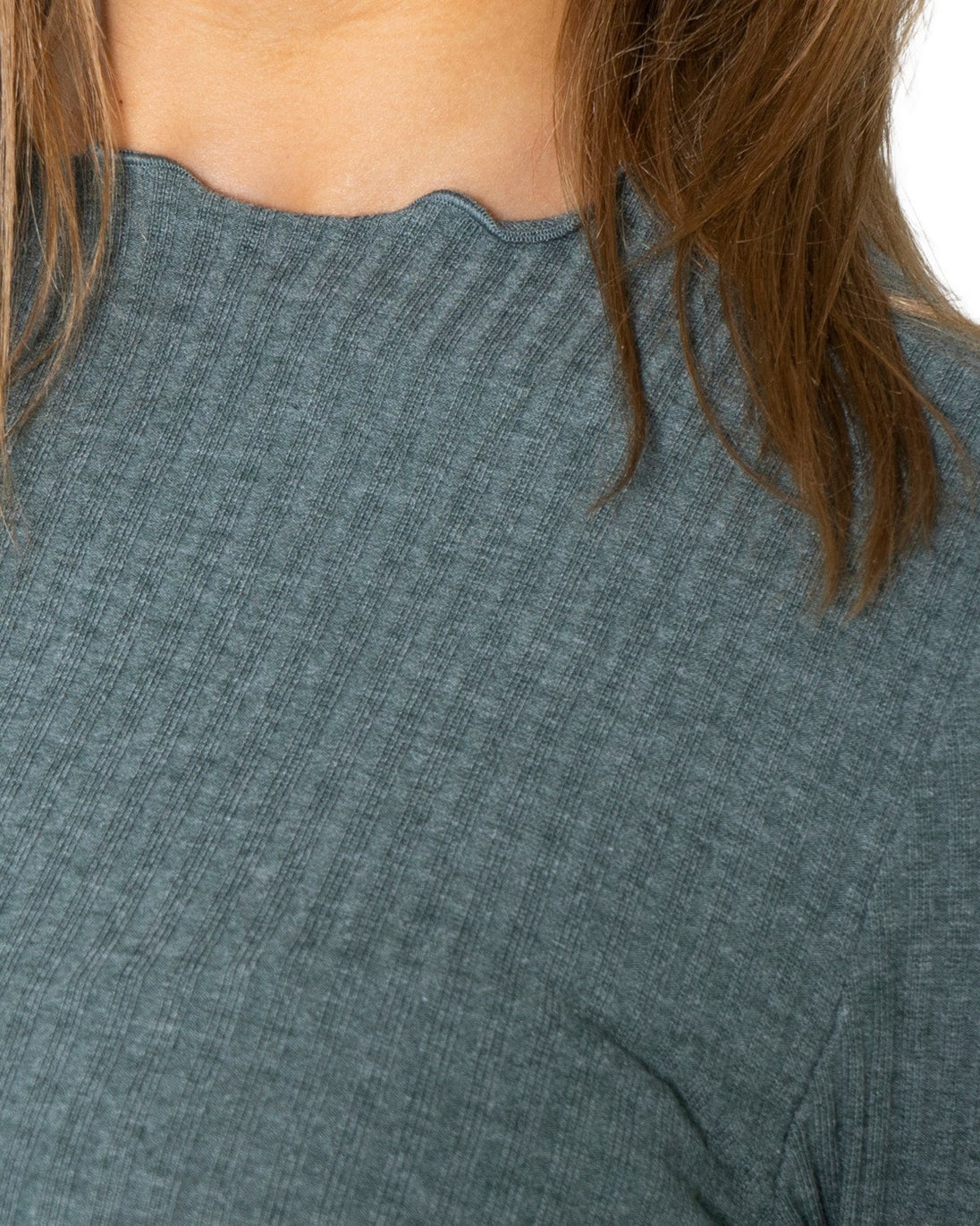 Pull Only couleur vert — vue 3