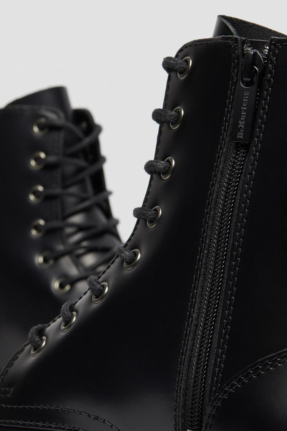 Bottes Dr. Martens couleur noir — vue 5