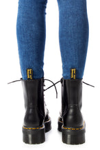Bottes Dr. Martens couleur noir — vue 3