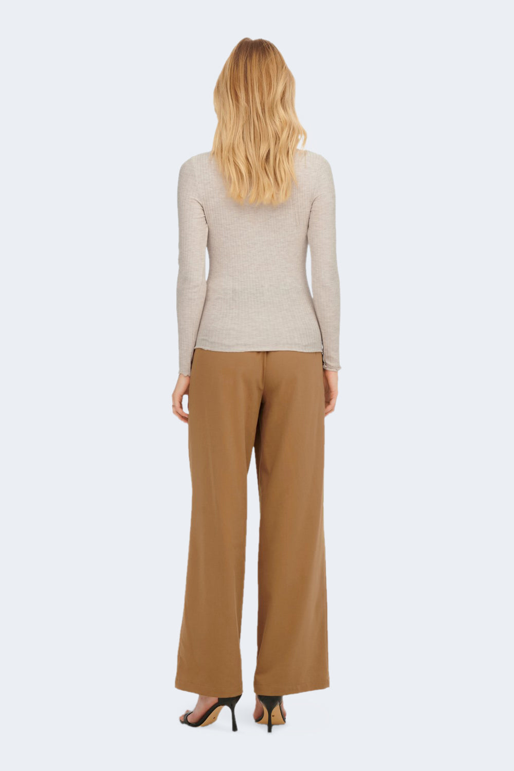 Pull Only couleur beige — vue 3