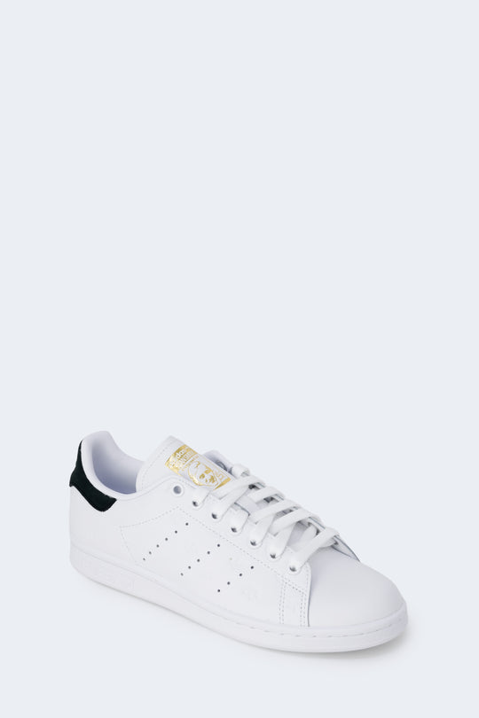 Baskets Adidas couleur noir