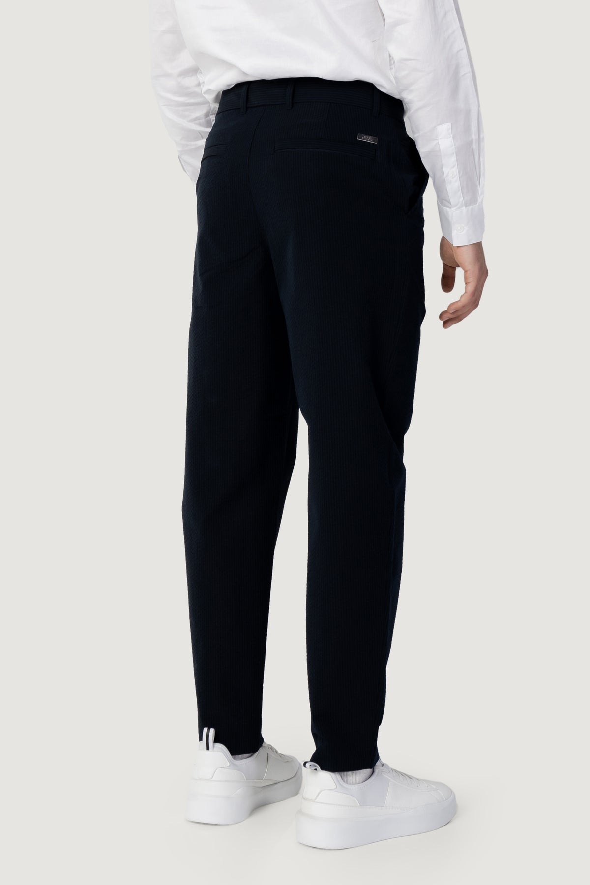 Pantalon Armani Exchange couleur bleu — vue 4