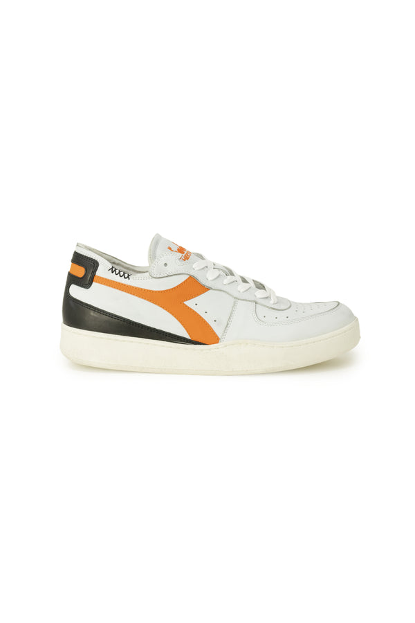 Baskets Diadora Heritage couleur orange