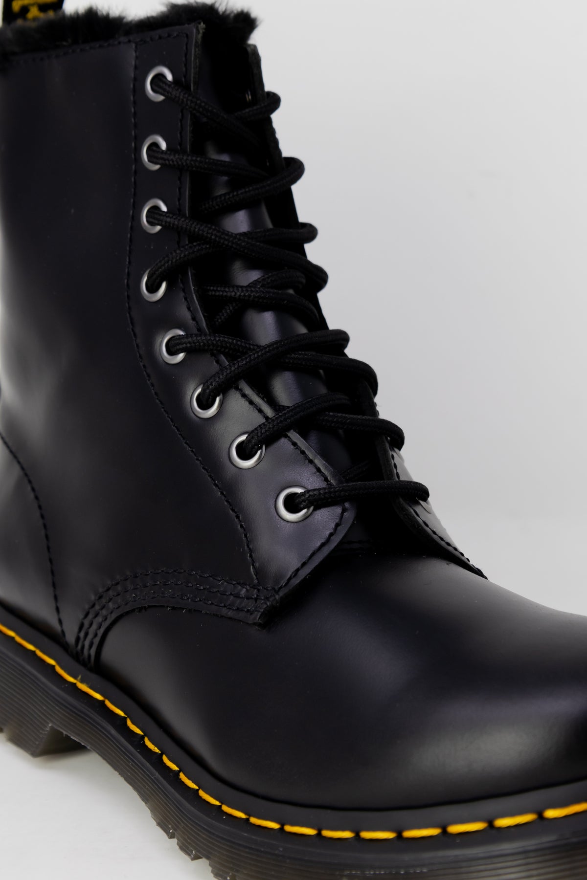 Bottes Dr. Martens couleur noir — vue 3