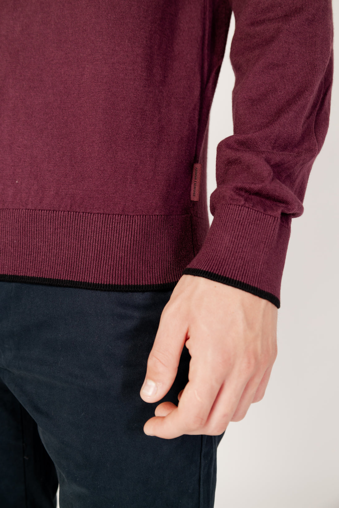 Pull Armani Exchange couleur violet — vue 3