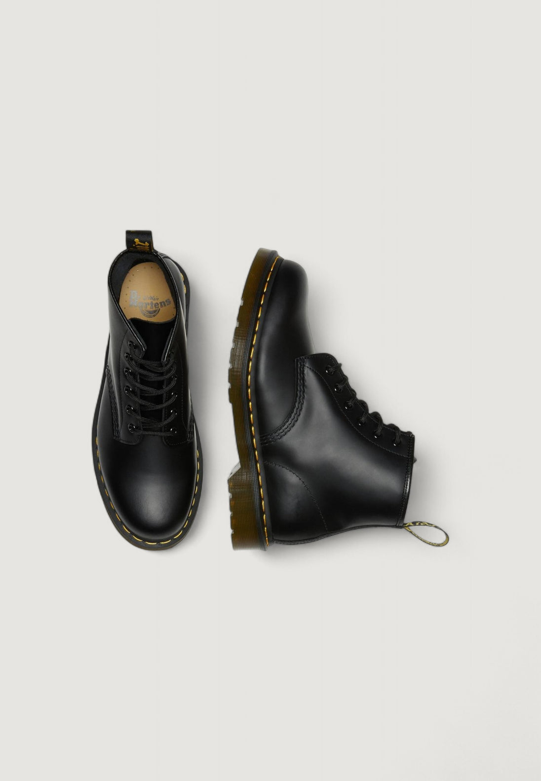 Bottes Dr. Martens couleur noir — vue 3