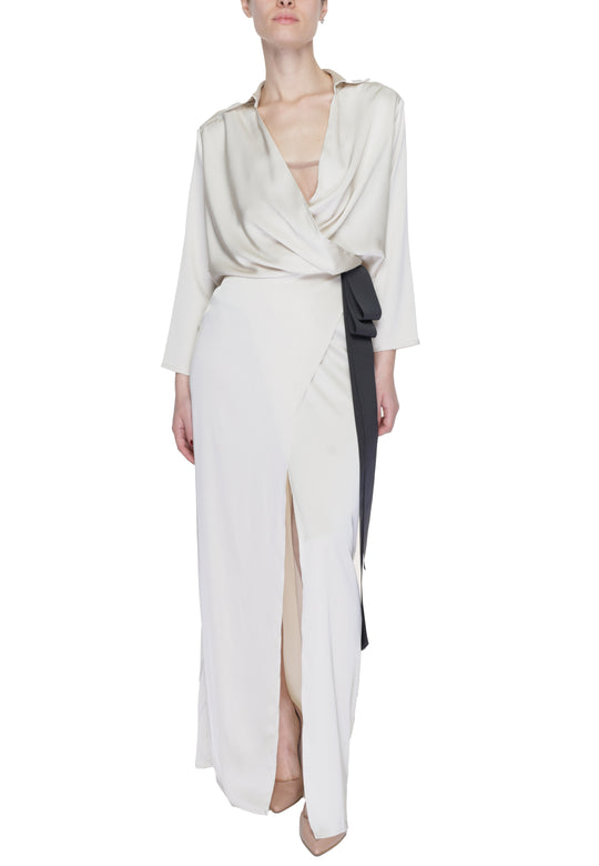 Robe Sandro Ferrone couleur beige